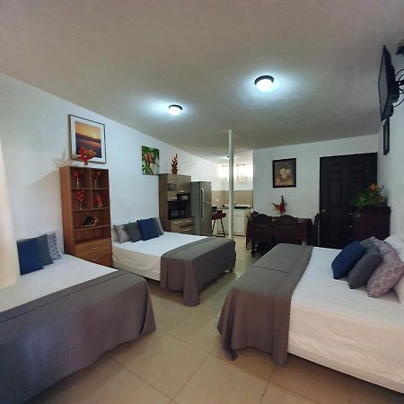 Готель Bahia Ballena Loft Увіта Екстер'єр фото