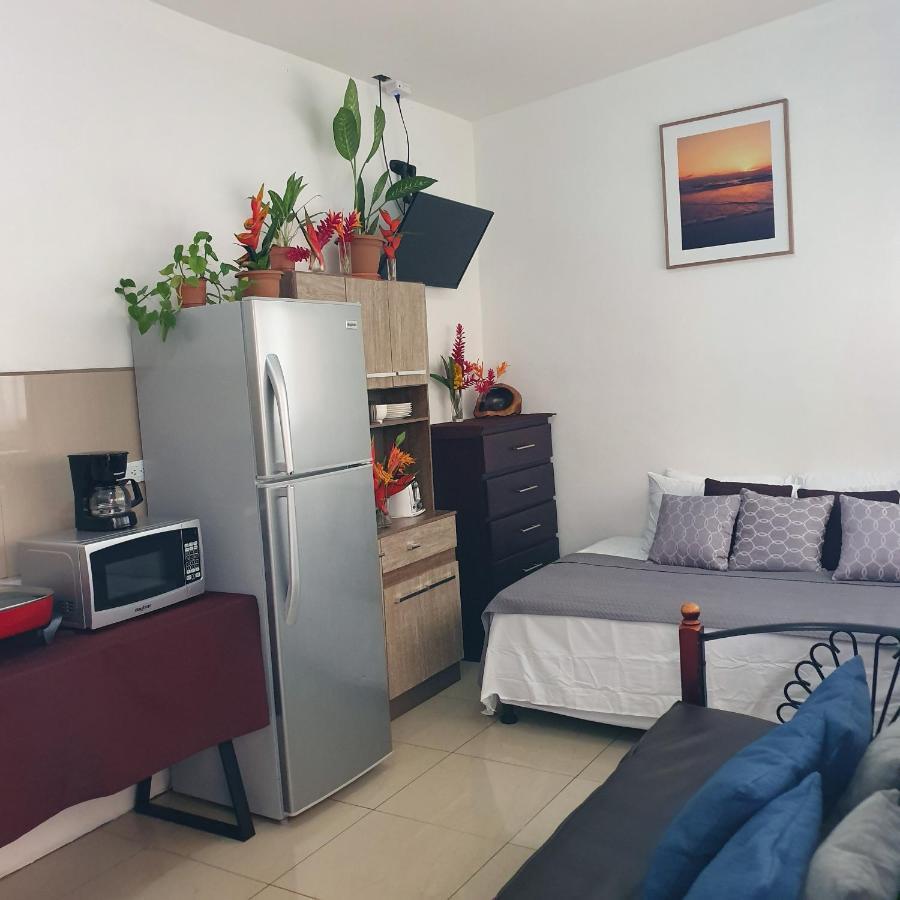 Готель Bahia Ballena Loft Увіта Екстер'єр фото